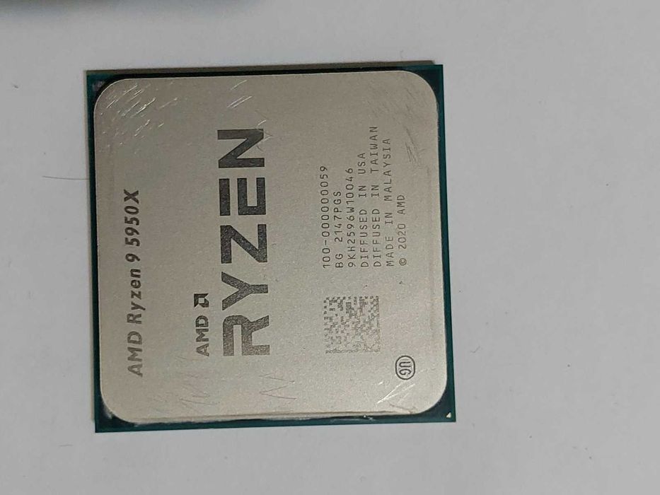 AMD Ryzen 9 5950X + MSI X570 Tomahawk Wi-Fi