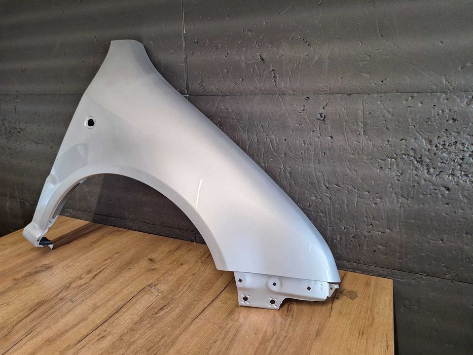 Aripa Fata Dreapta Skoda Fabia 1 I 1999-2007 (F7T (Gri))