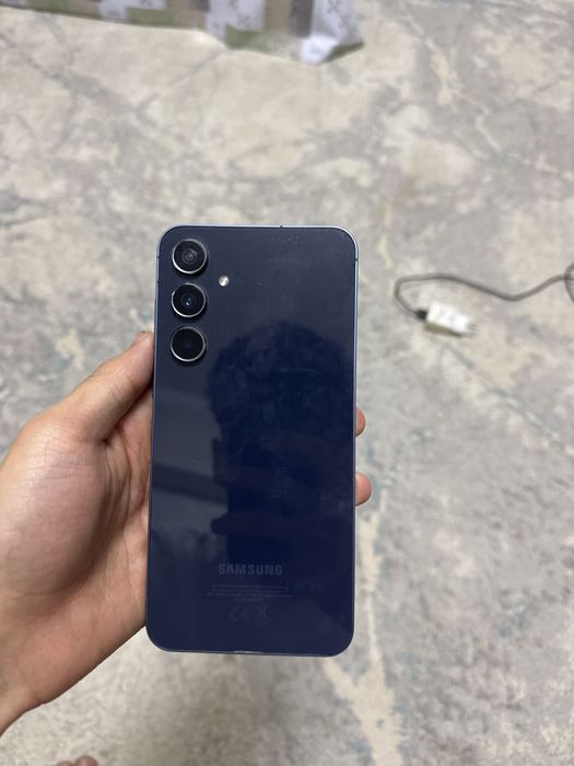 Самсунг А55 5G  память 256 озу  8