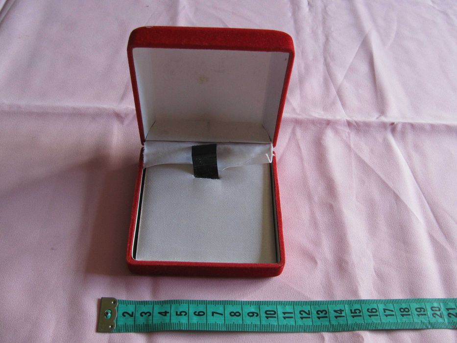 комплект оборудование для продажи бижутерии / шкатулки для бижутерии