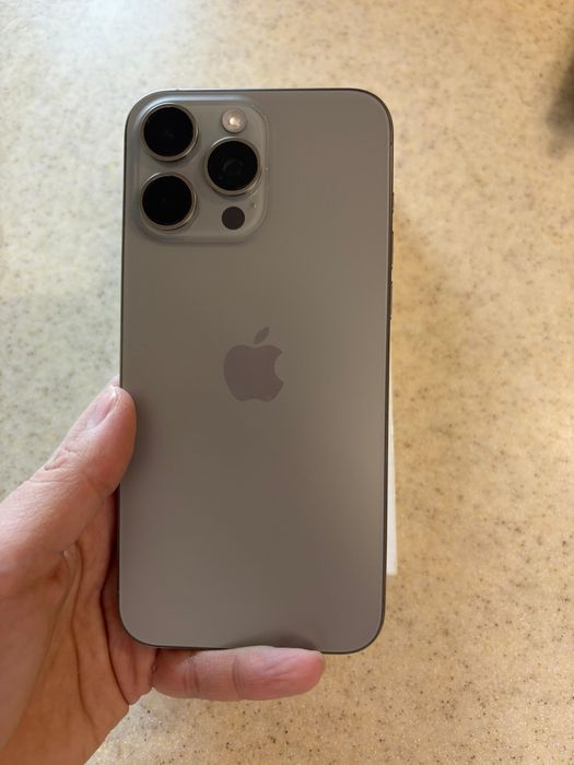 Iphone 15 pro max 256 gig