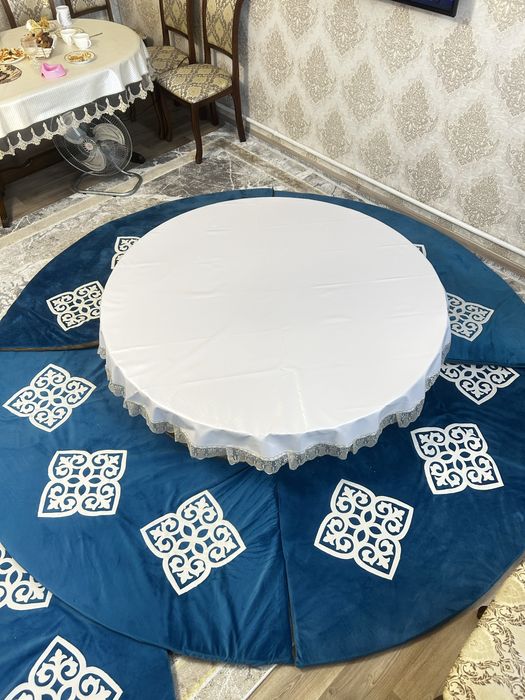 Сдам столы, корпешки, табуретки, дастархан в аренду