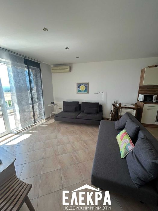 Продава се Двустаен апартамент в Варна, Център - 78 кв.м за 491 €/кв.м - Снимка #1