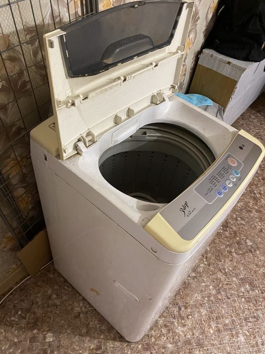продам машинку стиральную