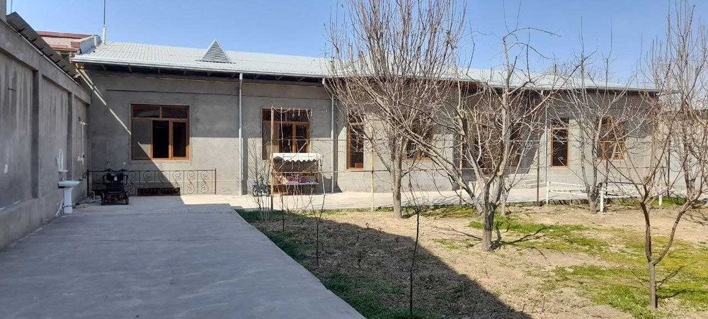 Nazarbek Xarakatda 8 sotixli uchastka  sotiladi 
5ta xona