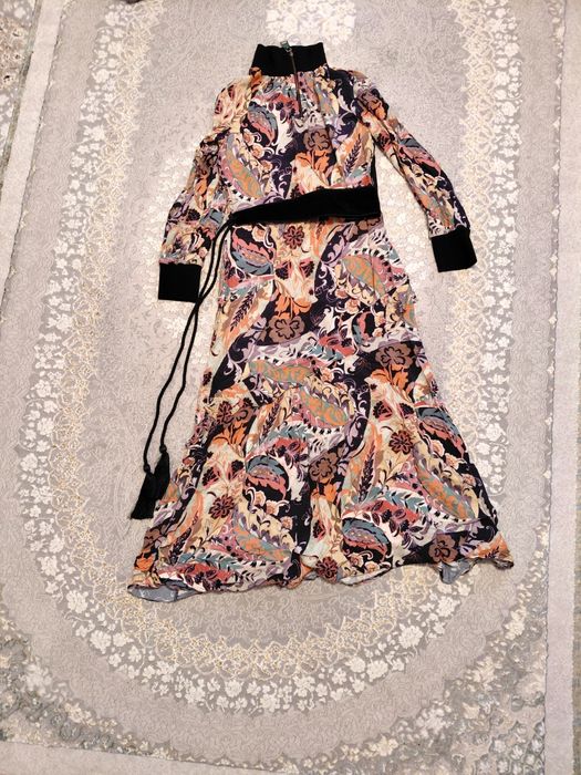 Женские платья вечерние