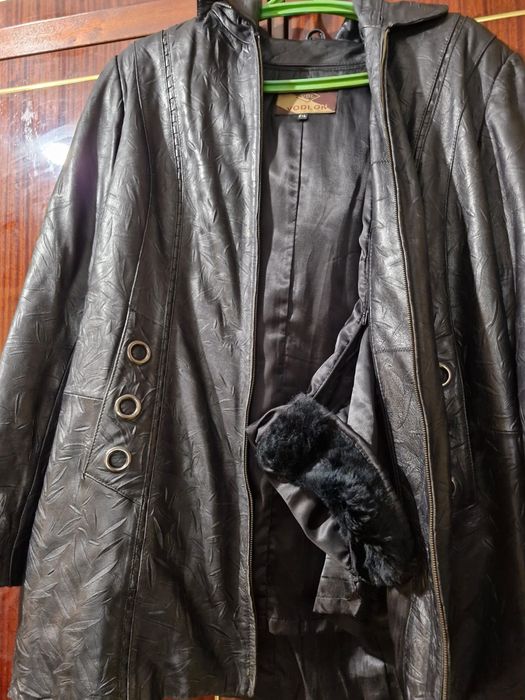 Куртка кожаная..