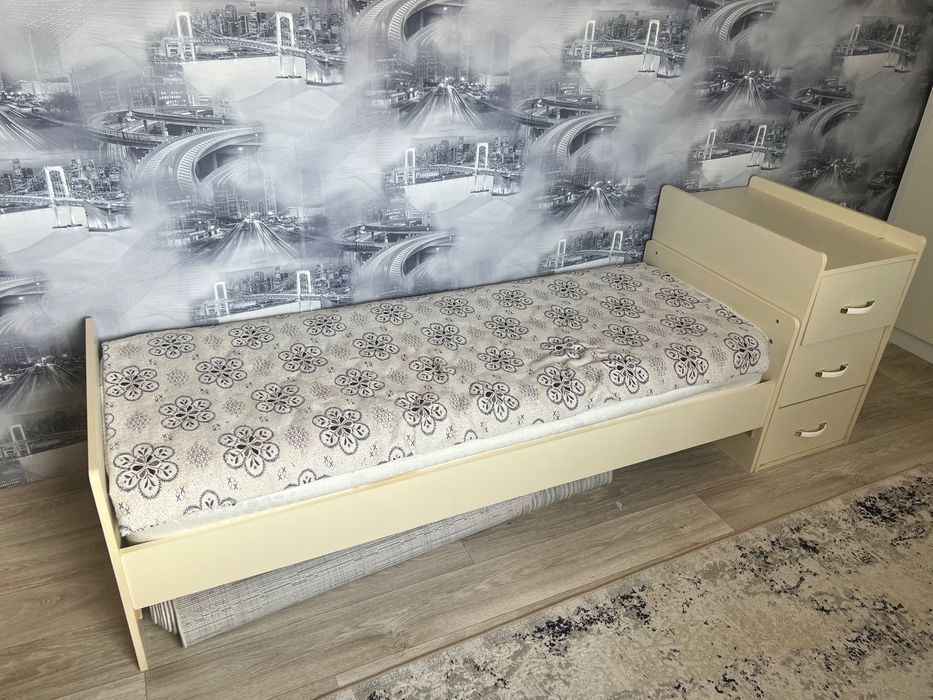 Продам детскую кровать