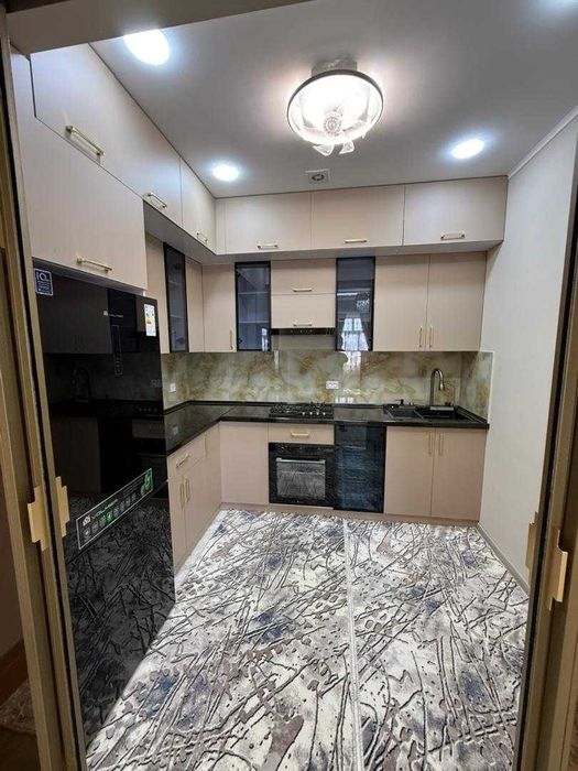 Продаётся 4-комнатная квартира с евро-ремонтом!