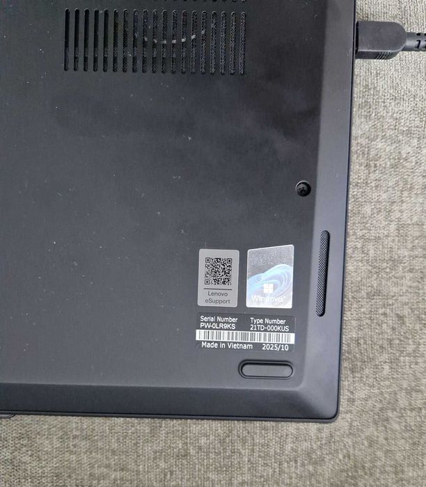 Lenovo ThinkPad T1G 8gen Intel Ultra 9 ram32 1TB sdd OLED 3.2K