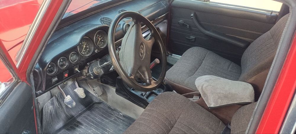 Продаётся ВАЗ 2103