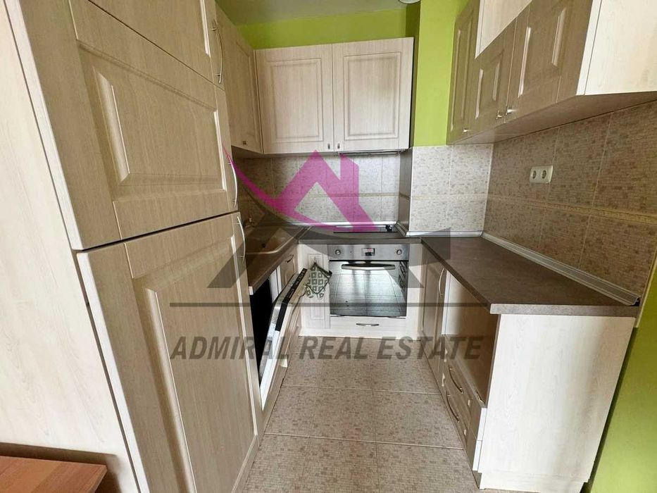 Атрактивен двустаен -Левски