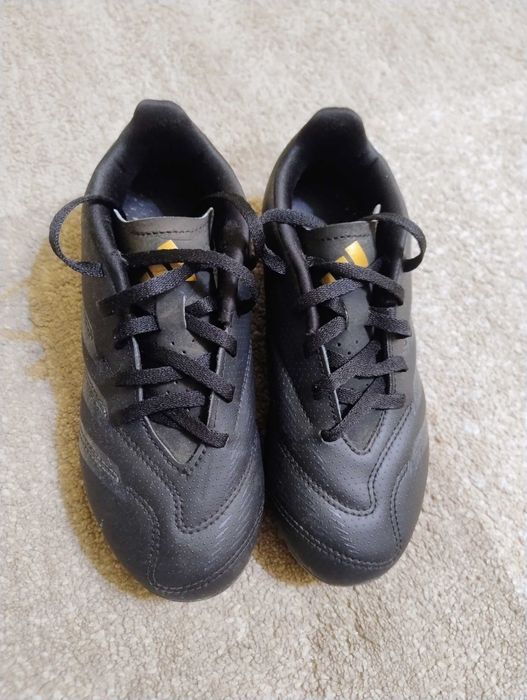 Ghete de fotbal Adidas Predator