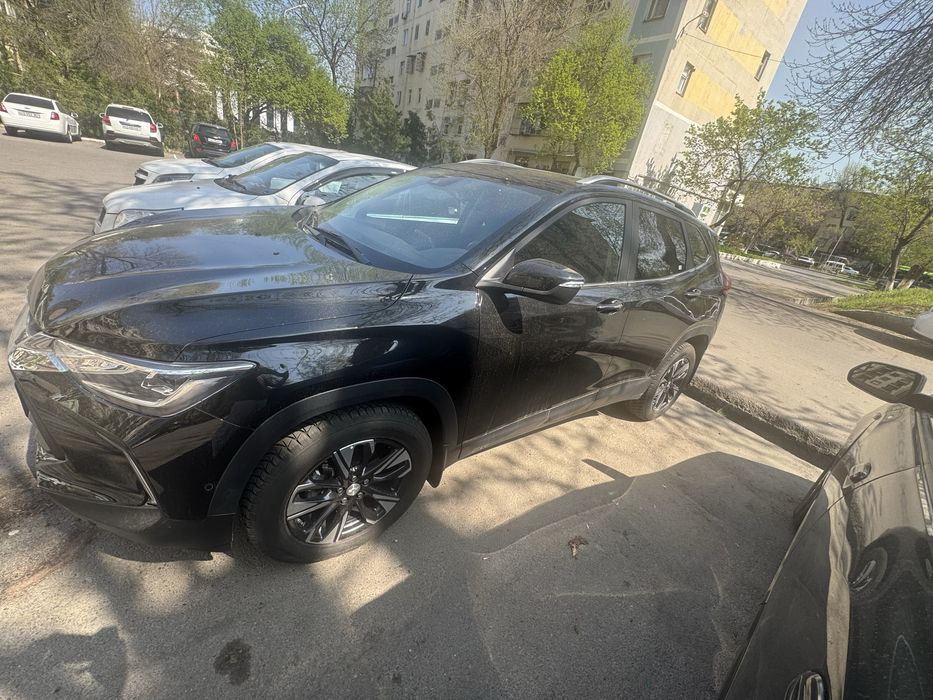 Tracker 2 Premier ideal sotiladi