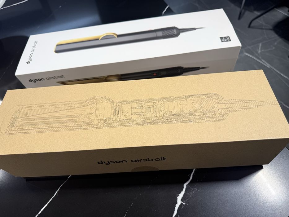 Dyson airstrait златно/черно