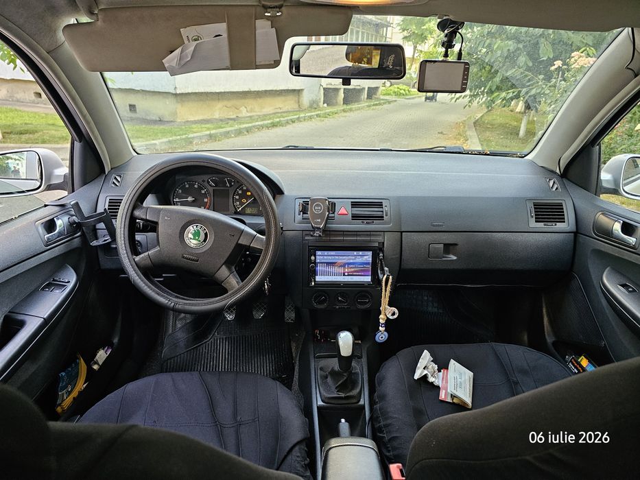 SKODA Fabia 2004 — imagine 2