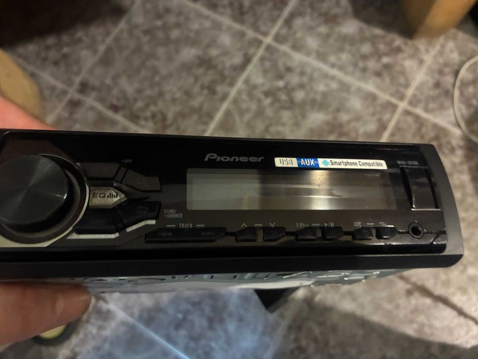 Авторесийвър Pioneer MVH-181UB 4 x 50W, USB / AUX / FLAC