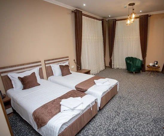 Hostel — QIBRAY (TTZ massividan 3 km). Narx: 25 ming - 100 ming sum