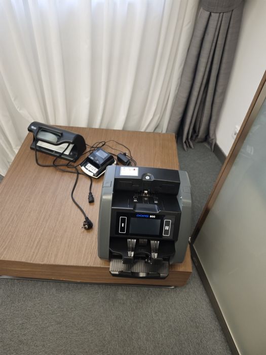 продам счётчик банкнот dors 800