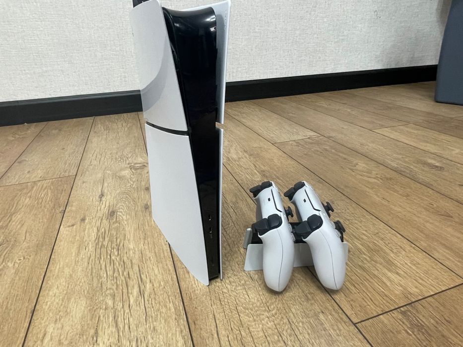 Playstation 5 slim 1TB