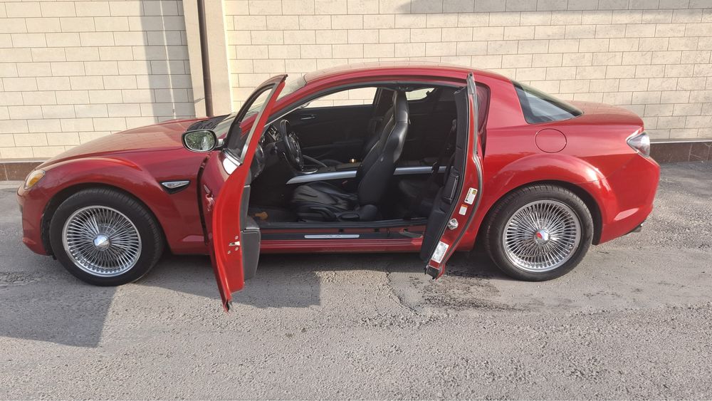 mazda rx-8  8.000km ORGINAL kolleksiya holat