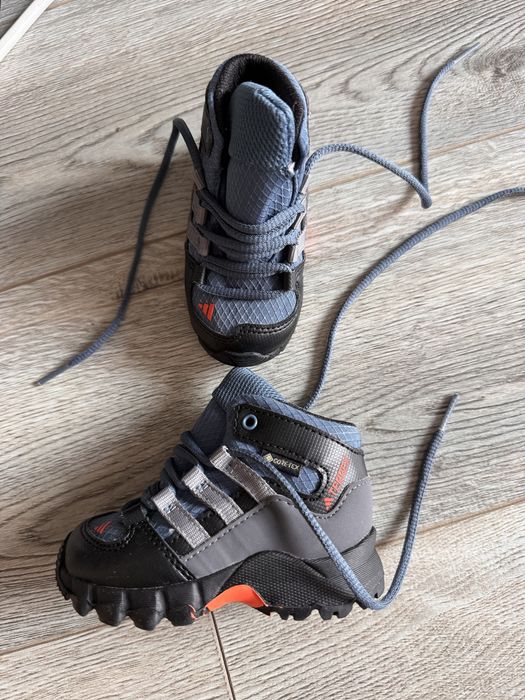 Детски зимни обувки Adidas GORE-TEX Terrex 19