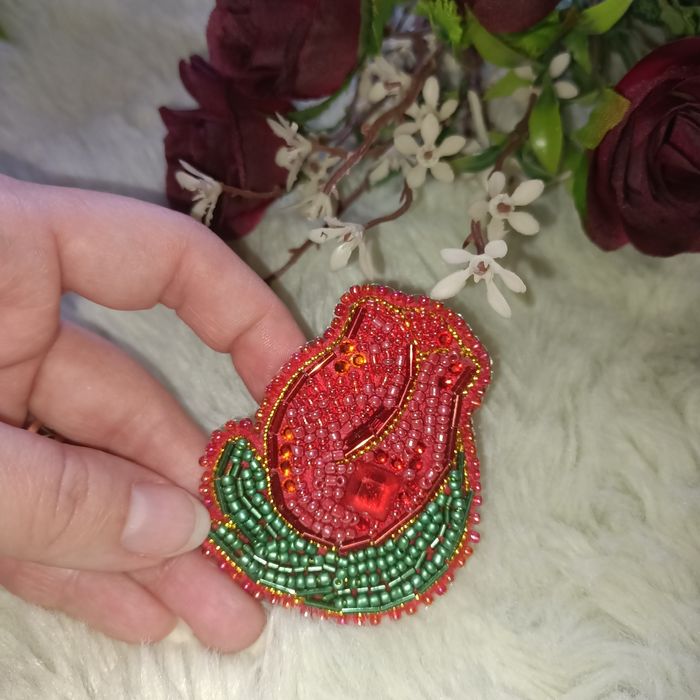 Брошь на подарок от 700тг