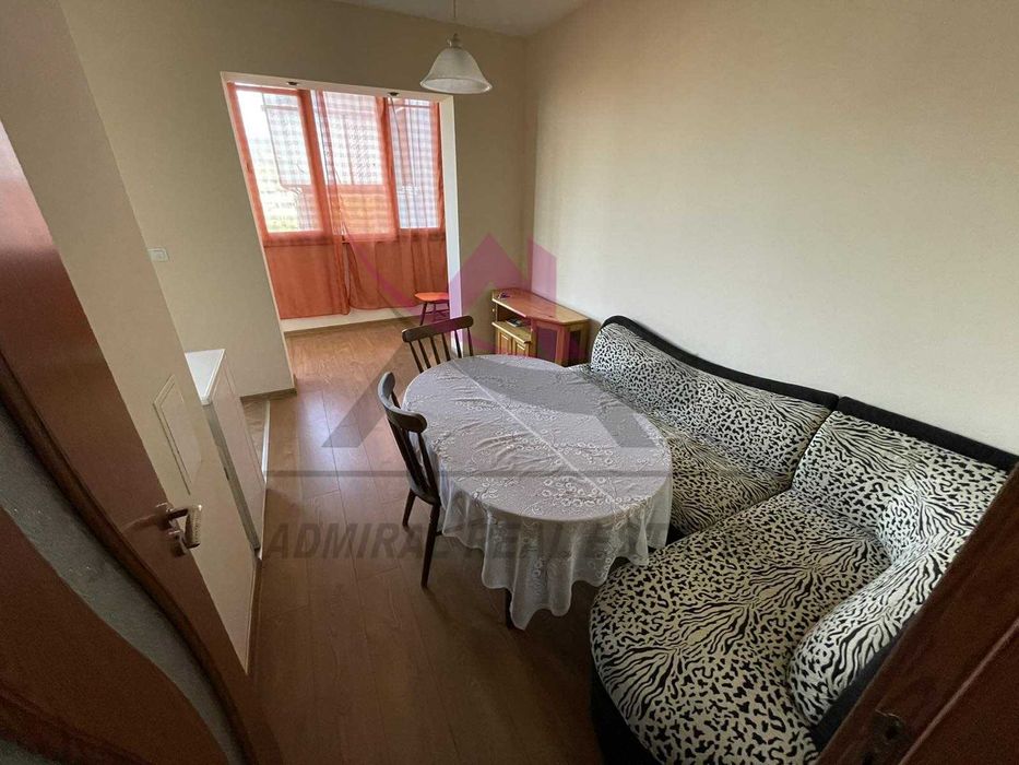 Дава се под наем Четиристаен апартамент в Варна, Лятно кино Тракия - 100 кв.м за 500 € - Снимка #1