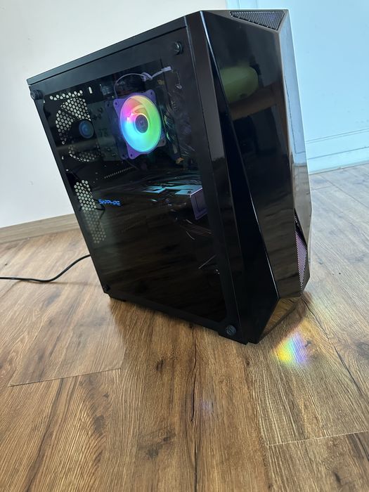 Бюджетен геймърски компютър | Xeon E5-1650 v2 6/12 | RX 580 | 16GB RAM | SSD