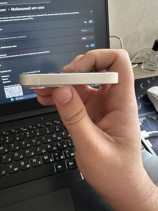 Срочно продам айфон 13