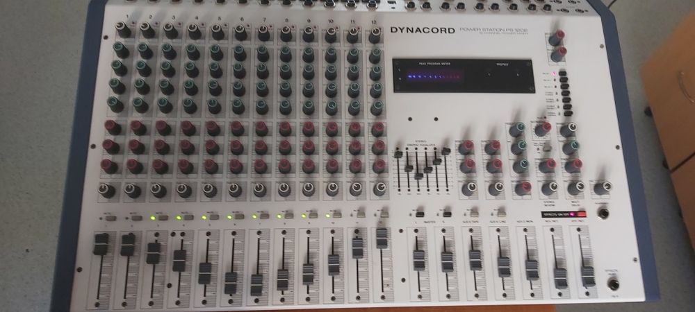 Vând mixer activ Dynacord  PS1202