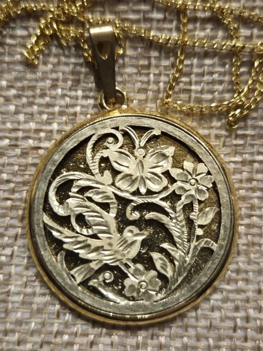 Медальон "птица на щастието"