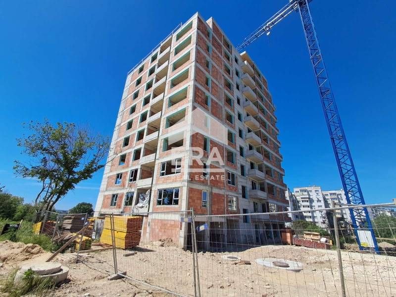Тристаен апартамент за продажба, в новострояща се луксозна сграда с Ак