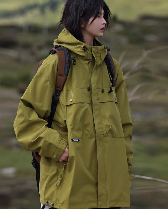 Куртка ветровка М размер 350 тыс