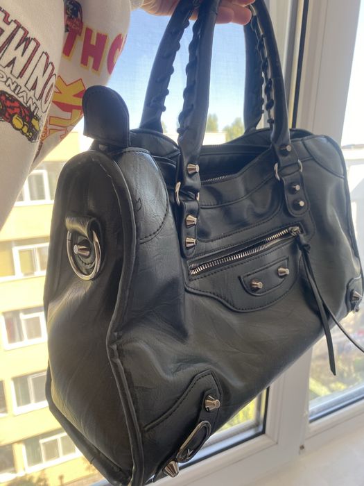 Geanta tip Balenciaga City Bag