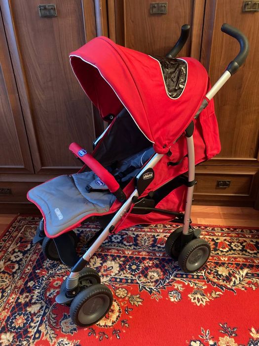 Продам коляску Chicco