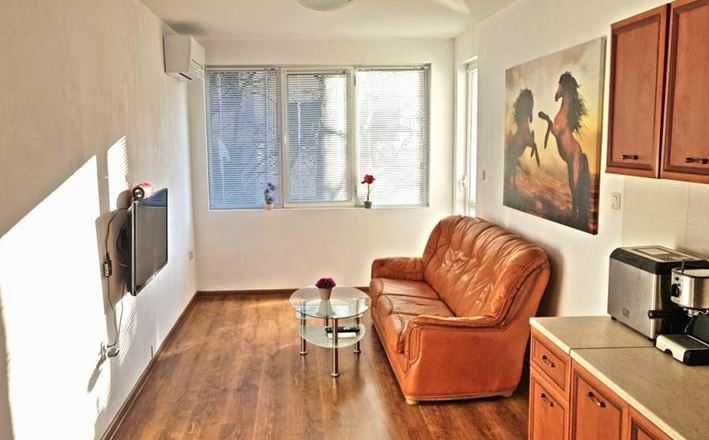 Продава се Тристаен апартамент в София, Белите брези - 93 кв.м за 2124 €/кв.м - Снимка #2