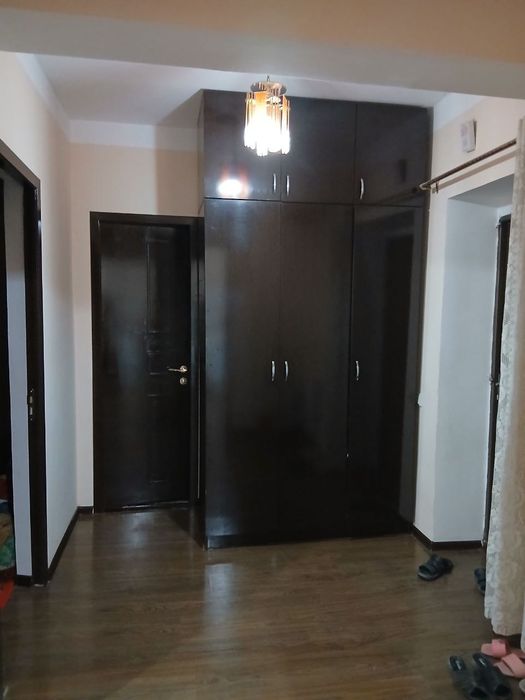 Биринчи каватда жойлашган Икки хонали квартира сотилади.