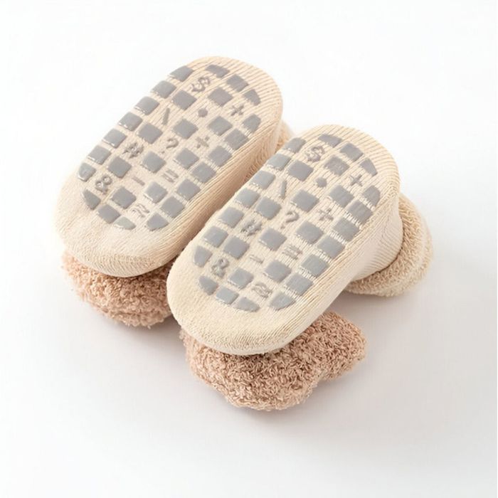 Неплъзгащи се бебешки чорапи с дизайн на мече - Незаменим комфорт и бе