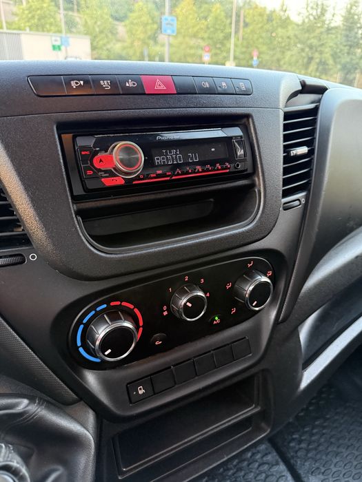 Iveco daily 35C15 basculabil 3 parti
