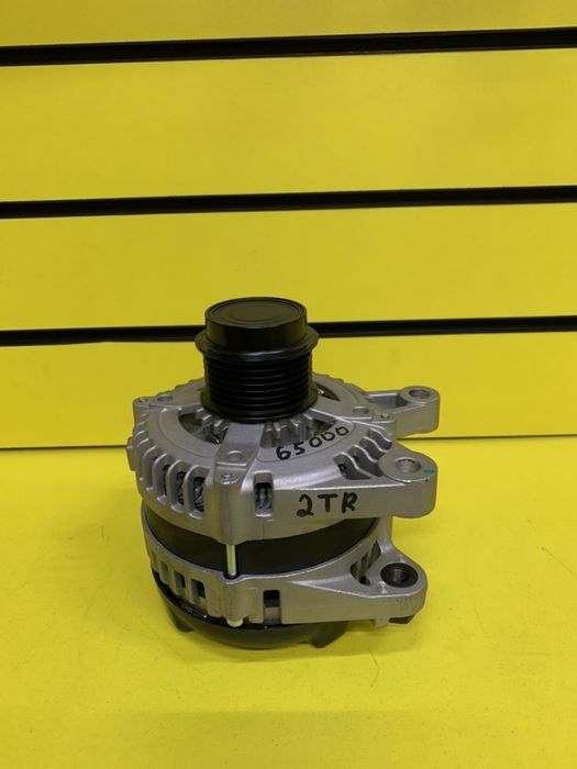 Генератор Тайота Хайлукс 2.7 двигатель 2TR 2005-