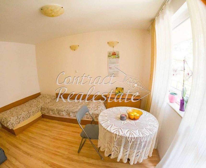 Дава се под наем Едностаен апартамент в Варна, Лятно кино Тракия - 30 кв.м за 306 € - Снимка #1