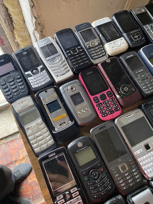 Продам нерабочие простушки/корпуса