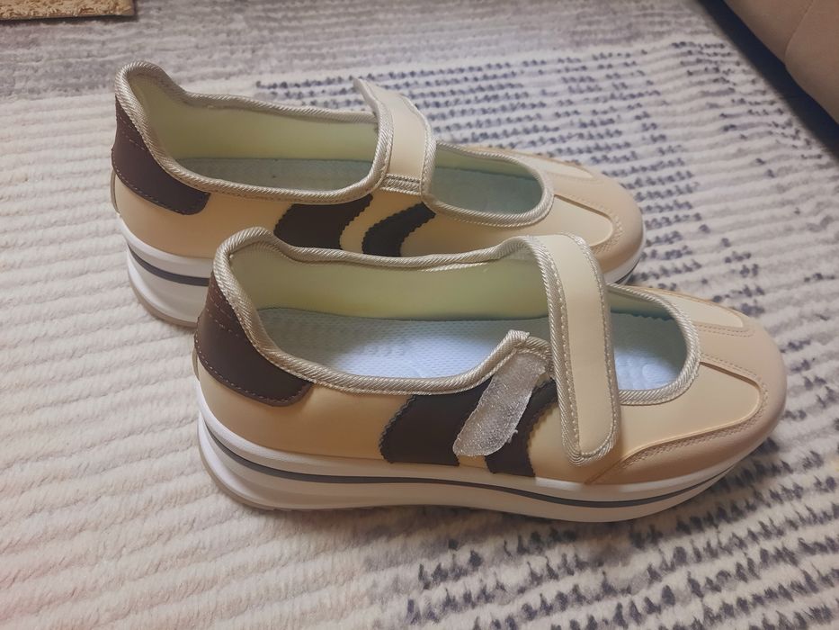 Продам обувь 39-40 рр женские