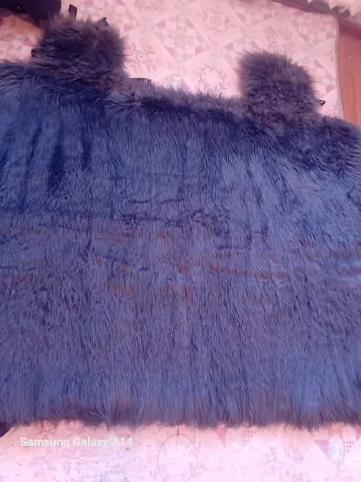 Продам  меховой чехол для авто