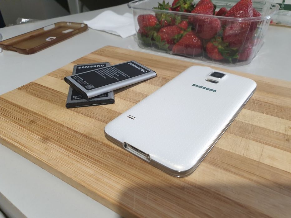 Galaxy S5 с 2 батерии