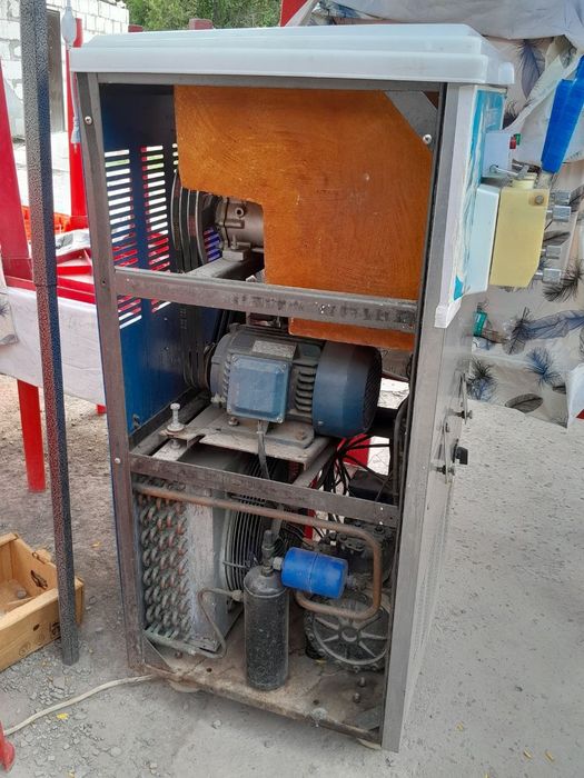 Frezer marojni aparat