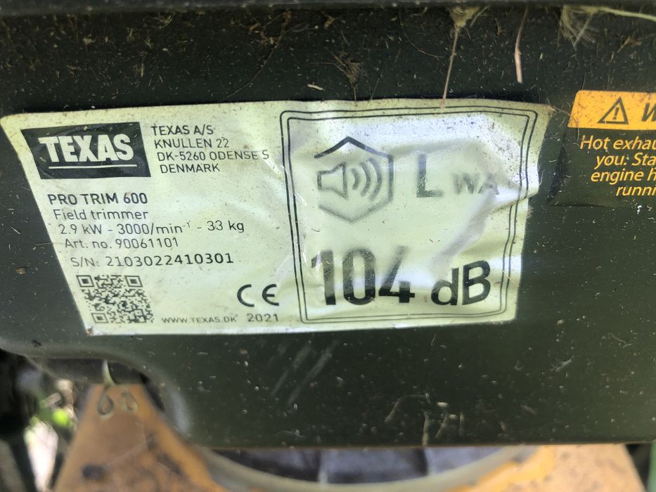 Masina tuns iarba benzina cu fir