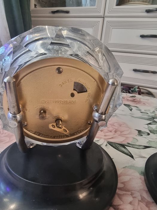 Часы Маяк настольные