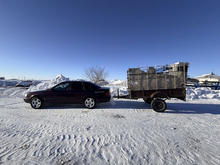 Продам прицеп легковой коневозка